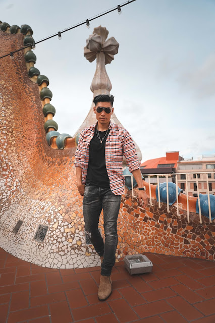 Outfit at Casa Mila - Asian Model and Blogger