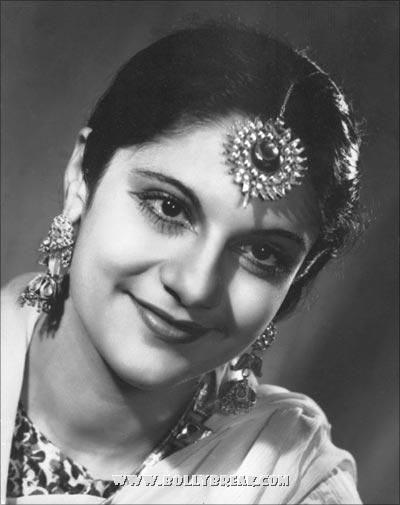 Pramila Esther Abraham First Miss India 1947 - Famous Miss India Pictures - Famous Celebrity Picture 