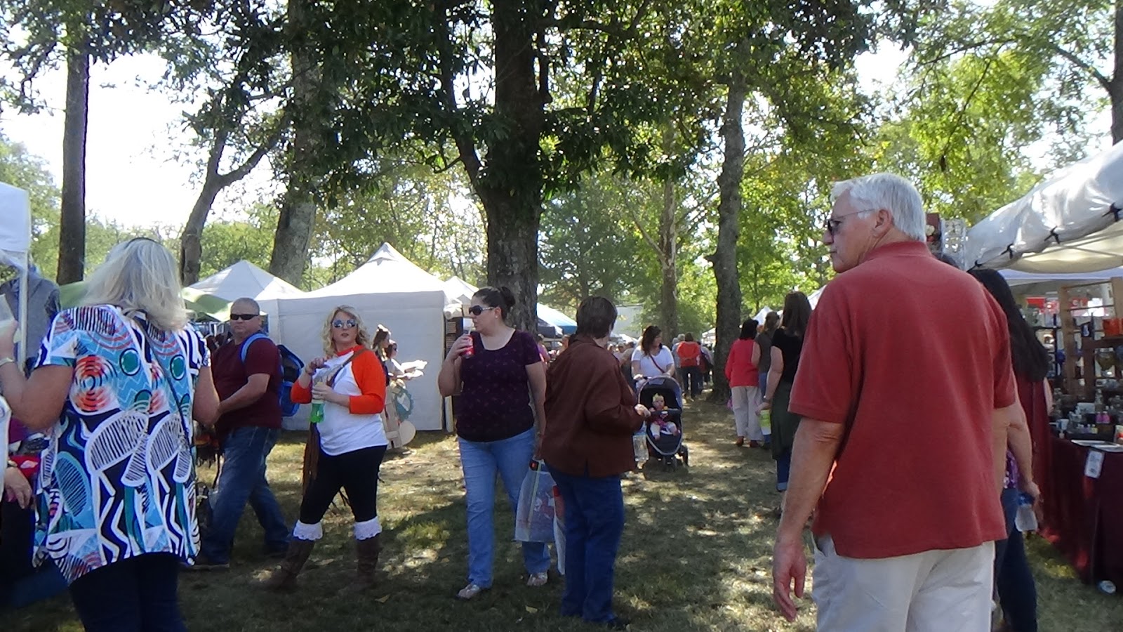 In My Painted Garden 2016 Maple St b School Bell Buckle TN