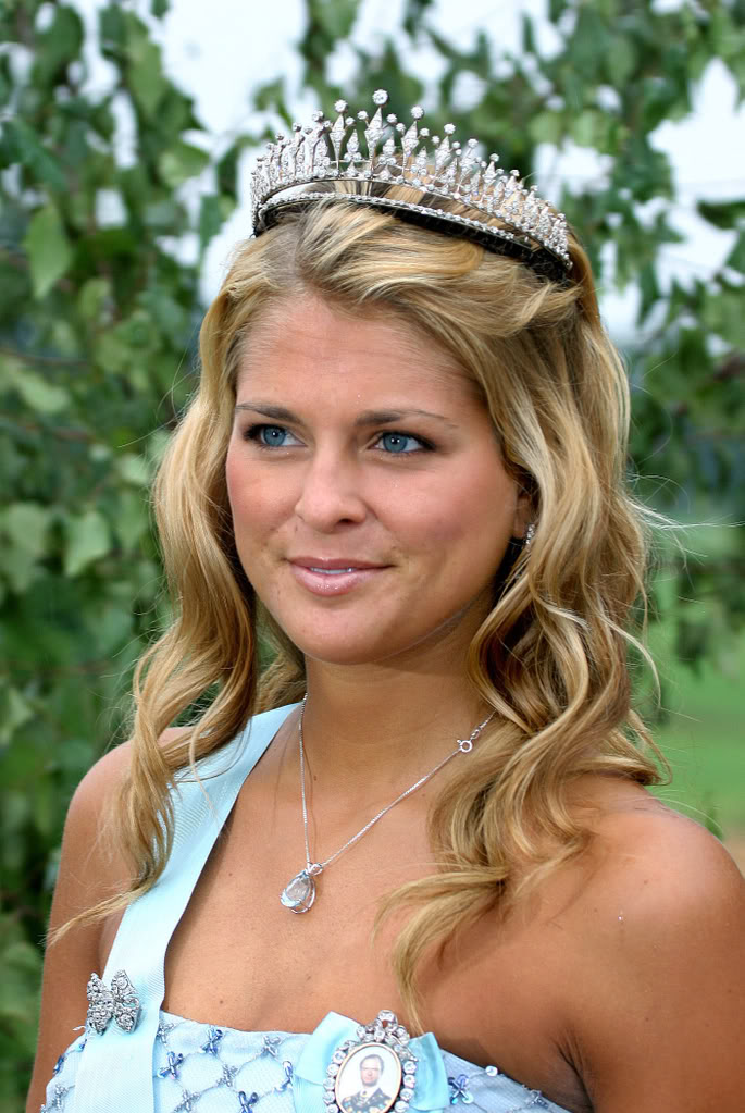 Meanwhile on Stardoll: New dressup doll: Princess Madeleine