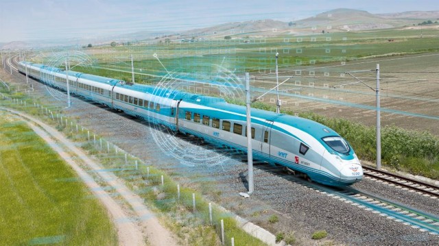 Kereta Api Tercepat Kereta Api Tercepat