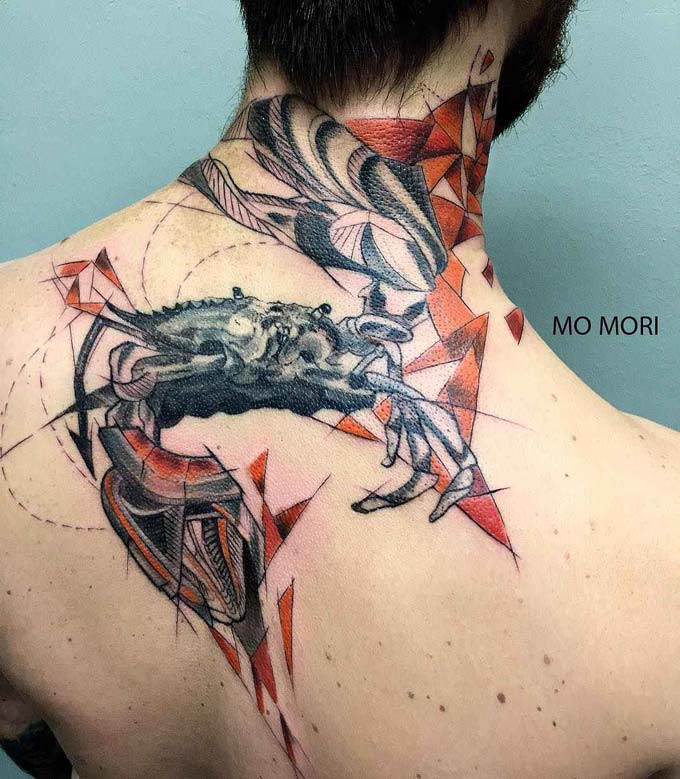vemos tatuajes en estilo bosquejo por Mo Mori