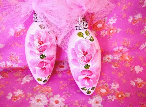 painted light bulb art design ~ arts and crafts projects ideas