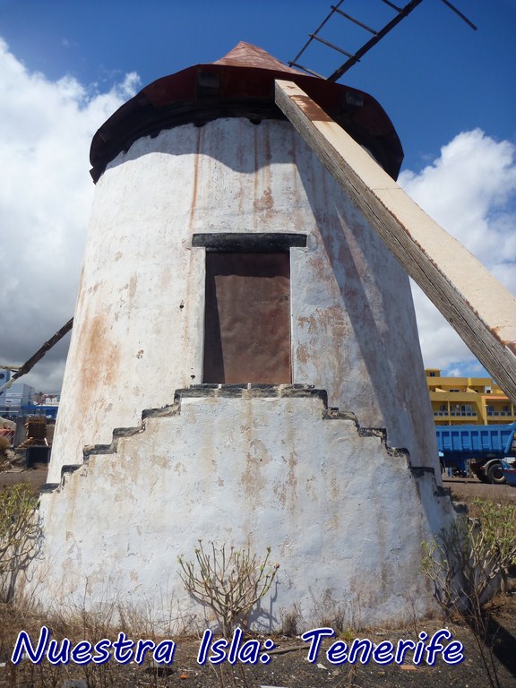 RECUERDOS DEL PASADO: ANTIGUO MOLINO DE VIENTO DE CUEVAS BLANCAS