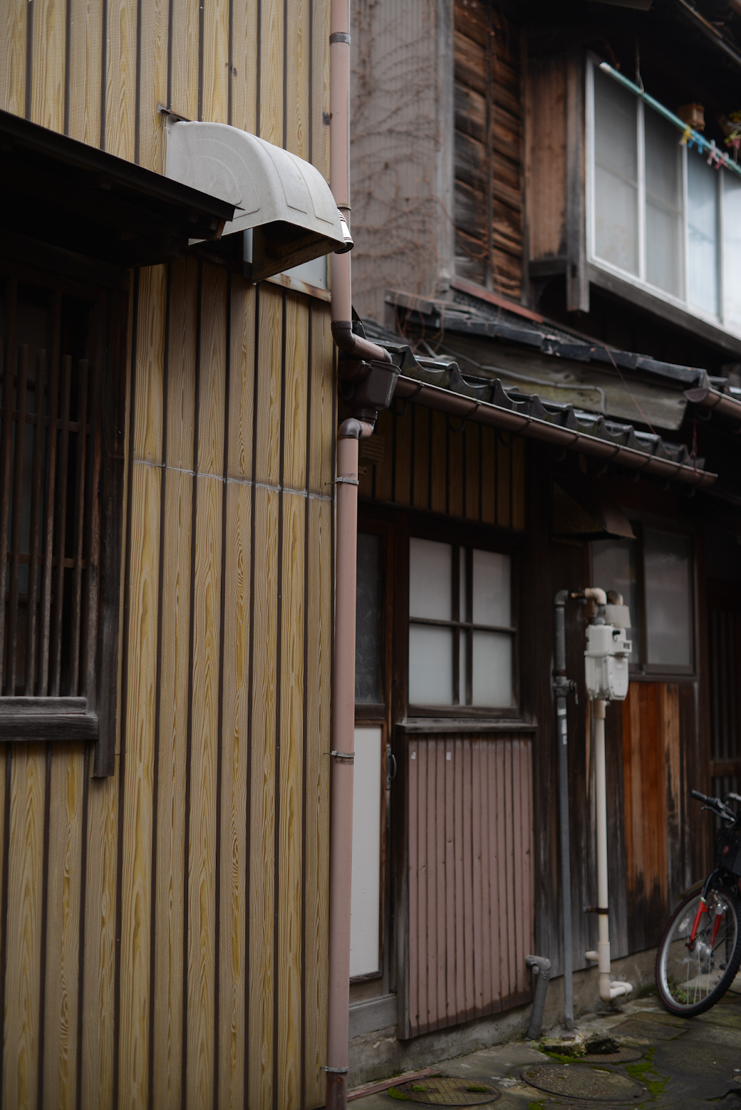 Colors of Kanazawa Kanazawa trip from Tokyo, must-visit cities in Japan, Higashi Chaya District, photogenic and charming towns in Japan - FOREVERVANNY
