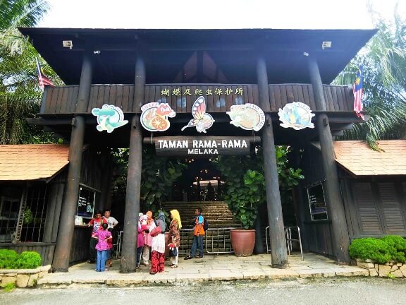  Jalan jalan bersama keluarga Mobile CTR  Taman Rama Rama & Reptilia di Melaka. Wah, Bestnya! [RUGI TAK PERGI]