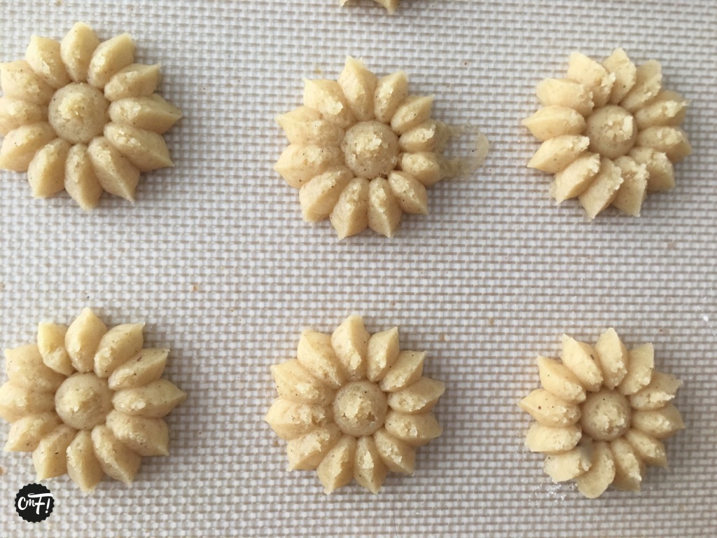 seringue à crème à une main avec 16 formes différentes et 6 douilles XunHe Presse à biscuits 