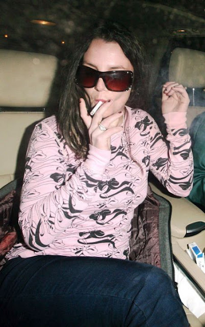 britney-spears-breakdown-smoking.jpg