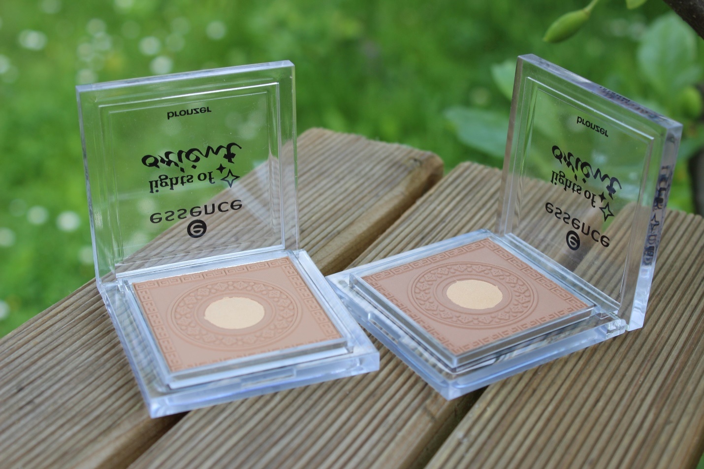 Essence Lights of Orient Bronzers Review + Swatches Evinde's Blog
