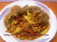 Χοιρινό ψητό της κατσαρόλας με μελωμένες πατάτες - by https://syntages-faghtwn.blogspot.gr
