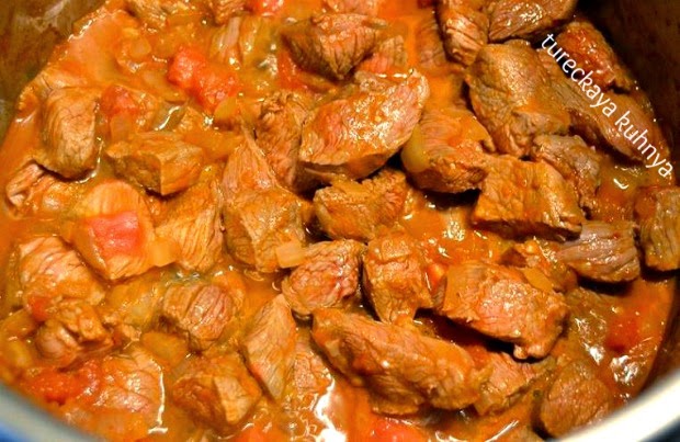 Турецкое мясо как называется. Парное мясо. Адана кебаб. Турецкое мясо как называется. Мясной магазин в турции.