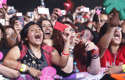 Kpop News 뉴스: Konser di Meksiko, 3.500 Fans Nyanyikan Lagu Untuk Junsu JYJ