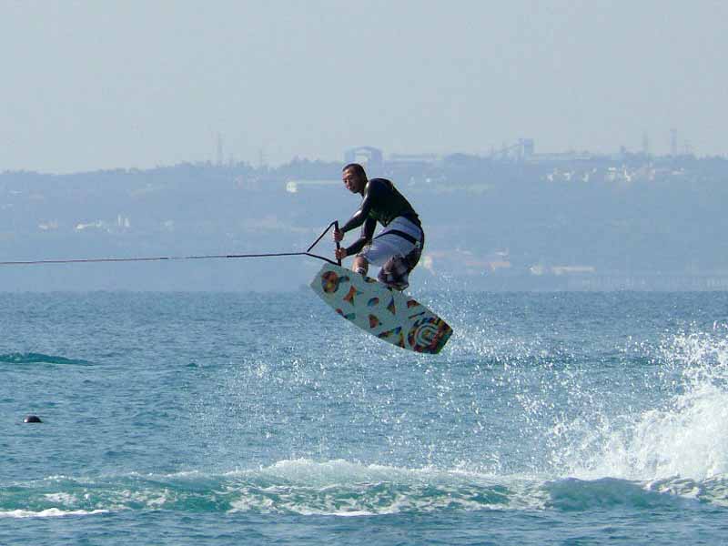 H20 watersports hawaii image