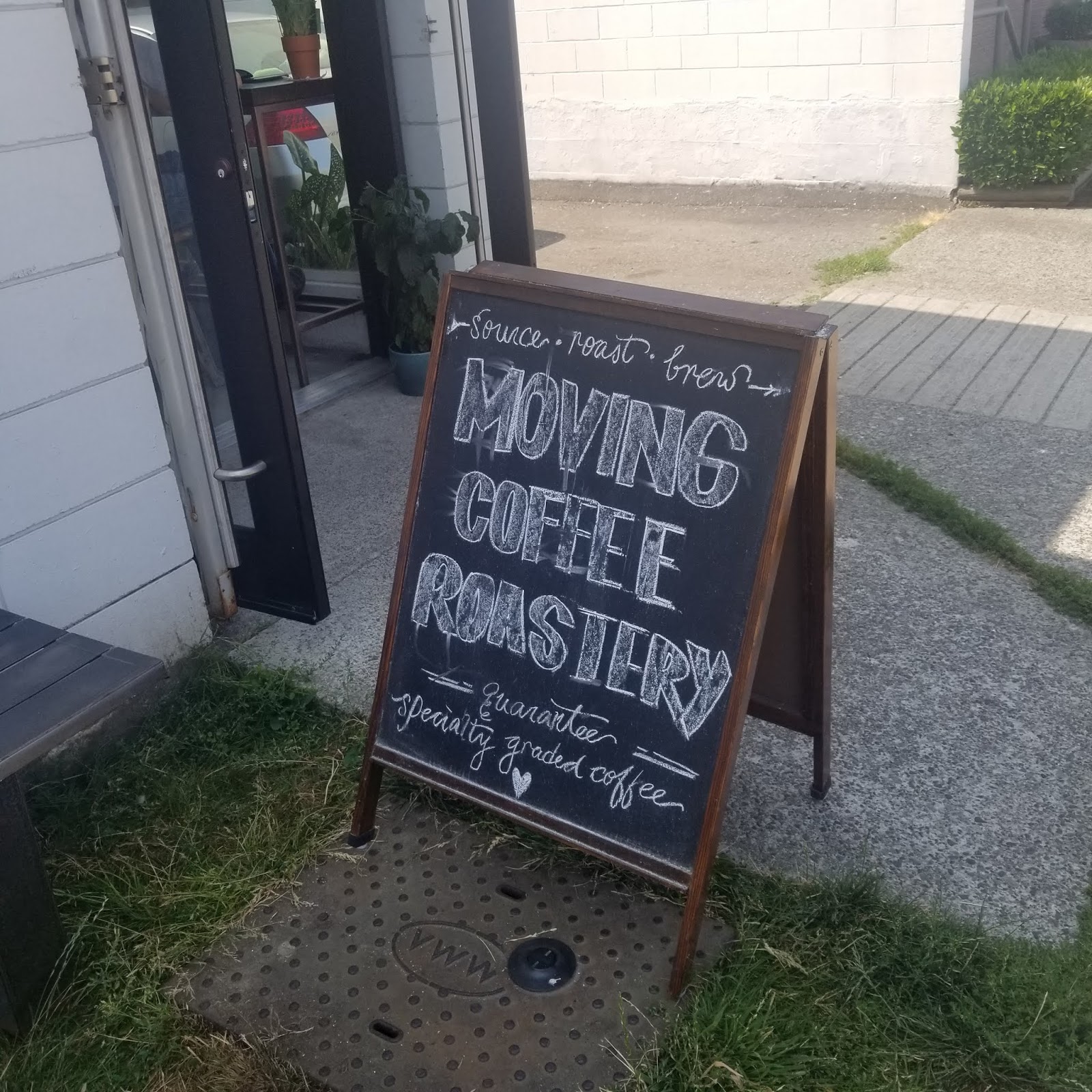 Fife Bakery & Moving Coffee Roaster Vancouver, Canada chichicho