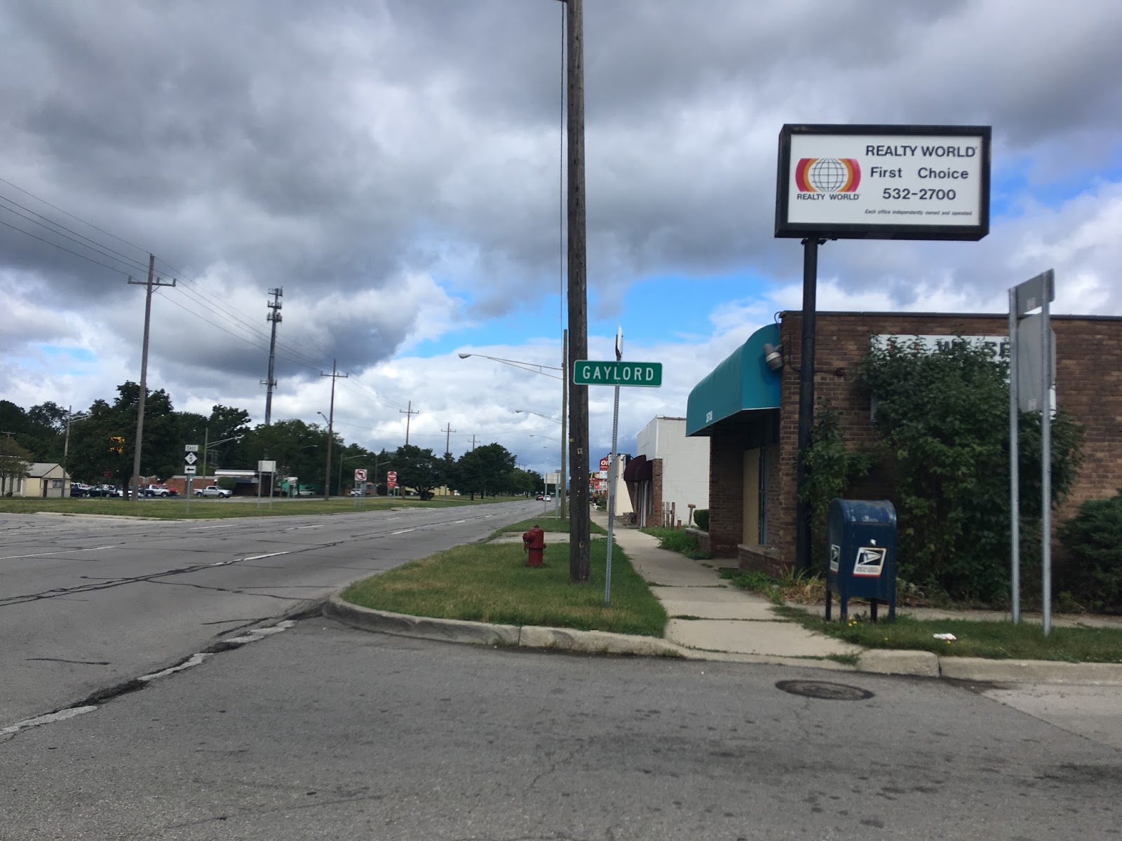 Great Lakes Road Trip Day 2; Hunting memory lane in western Metro