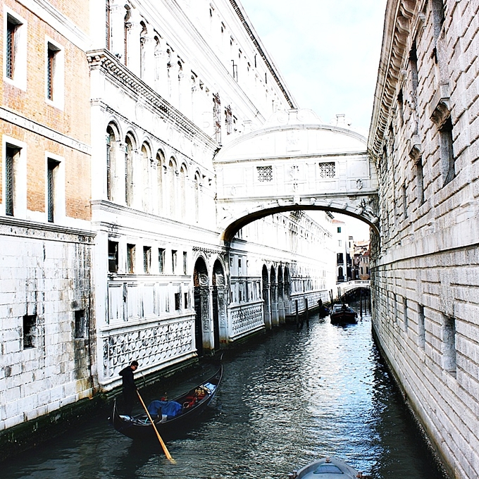 Venice canals.Kanali u Veneciji.
