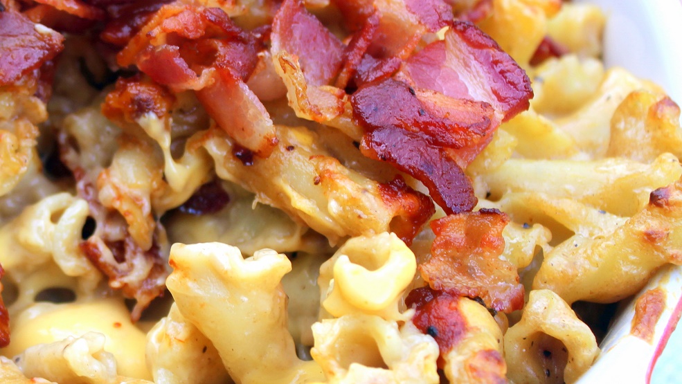 52 Ways to Cook BACON BACON BACON Spicy Jack Daniel's Mac and Cheese