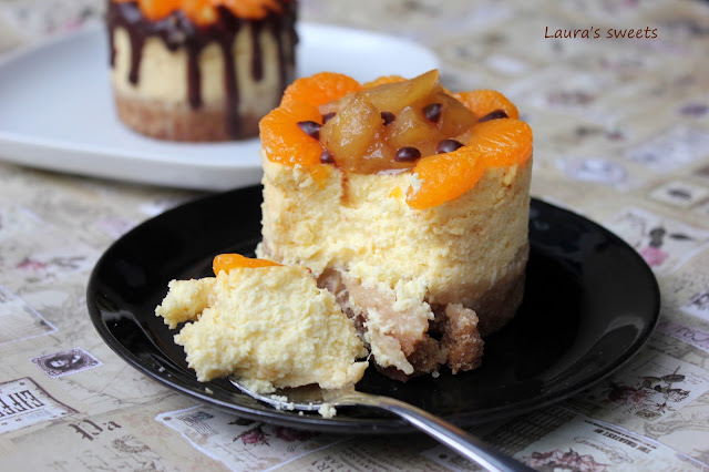 Articole culinare : Mini cheesecakes cu ananas si ciocolata