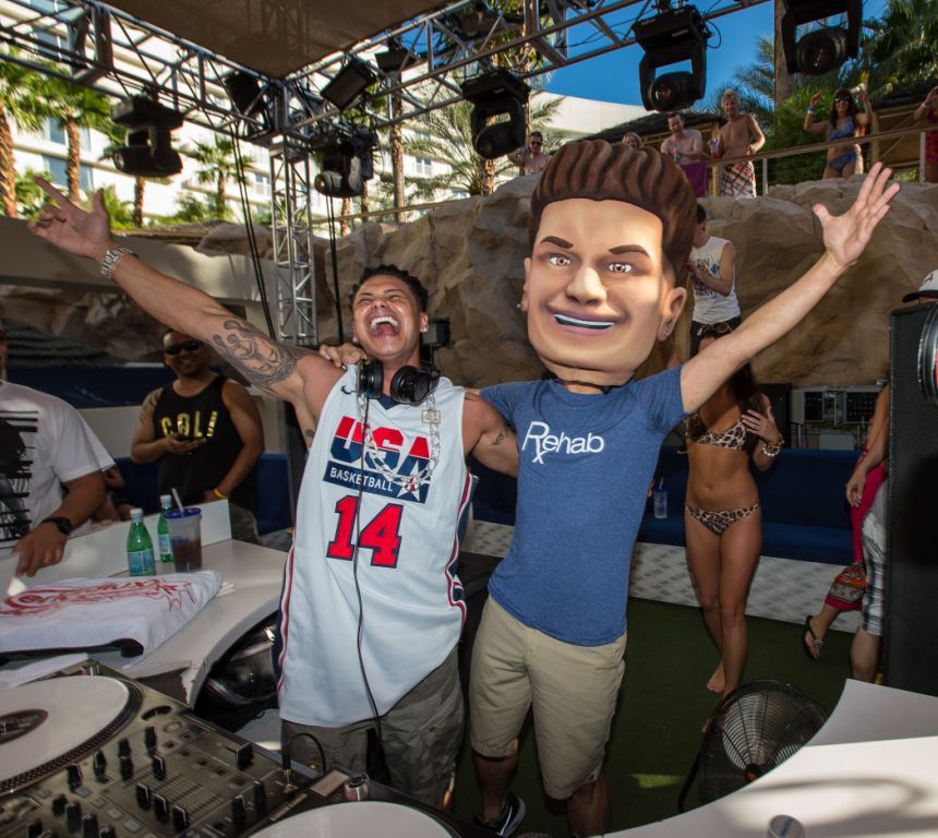 Amanda's Blog New Photos! DJ Pauly D Meets His Twin
