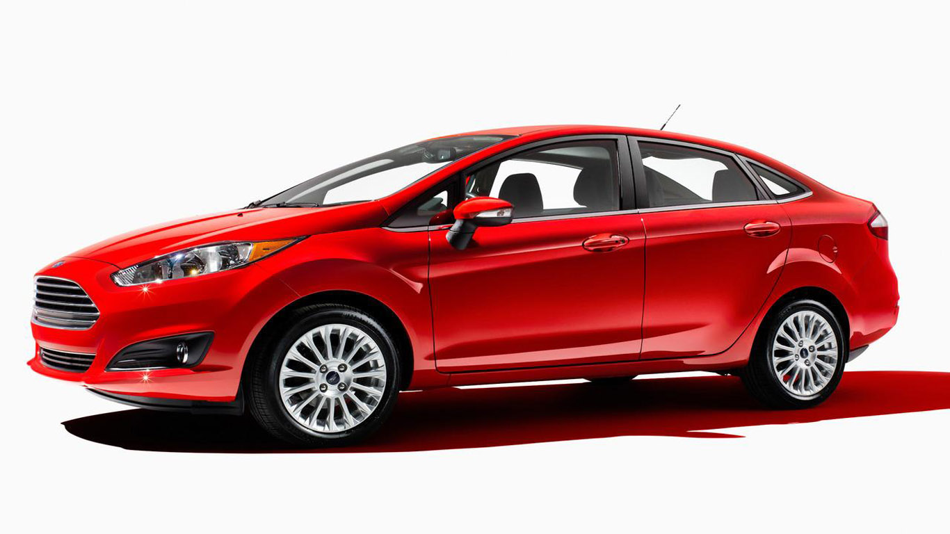 Ford Fiesta Sedan 2013: youthful and sporty - Cars Review