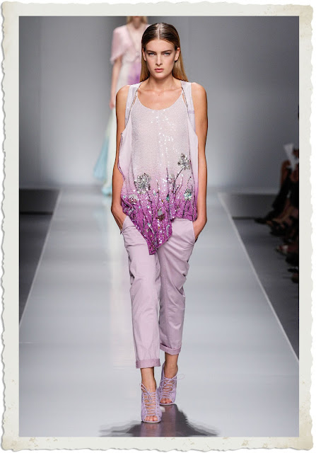 Sfilata PE2013 look colori pastello Blumarine