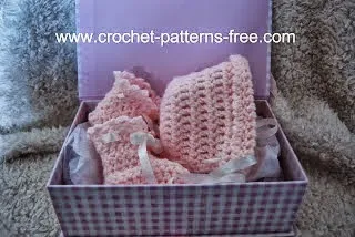 crochet baby set hat and booties free pattern