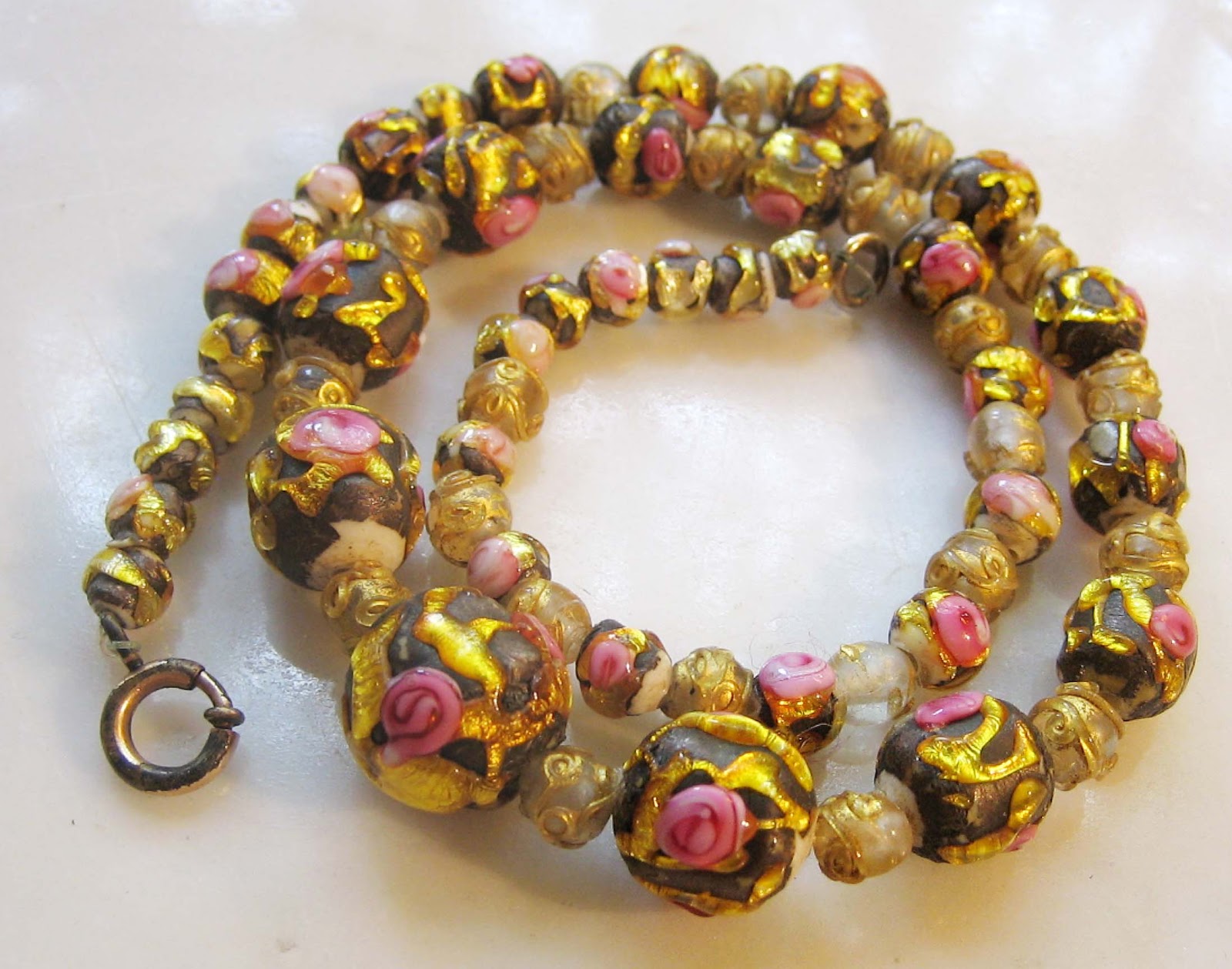 belvedere beads Antique Wedding Cake Necklace