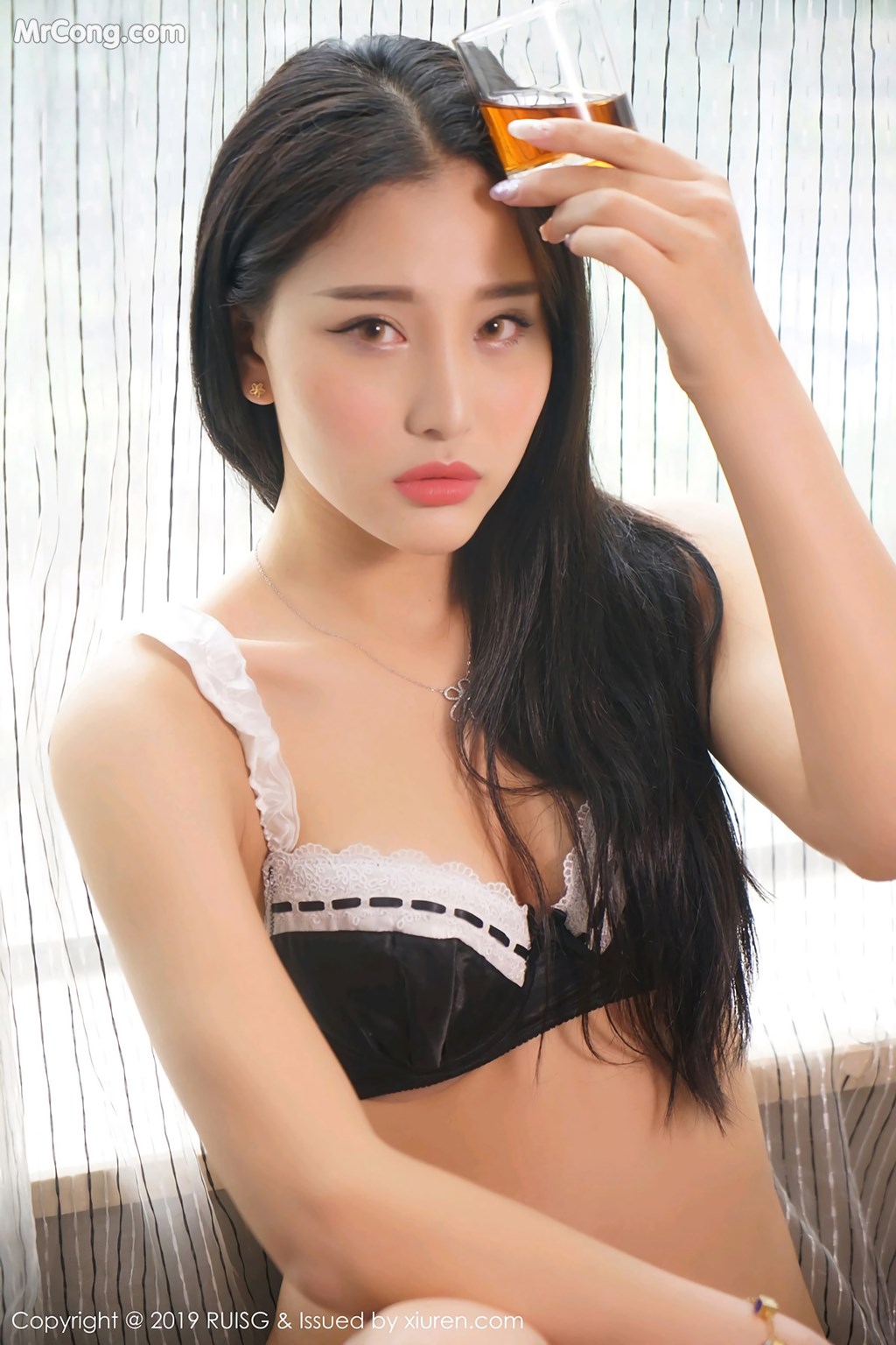 RuiSG Vol.057: Model 楚楚 baby (51 photos)