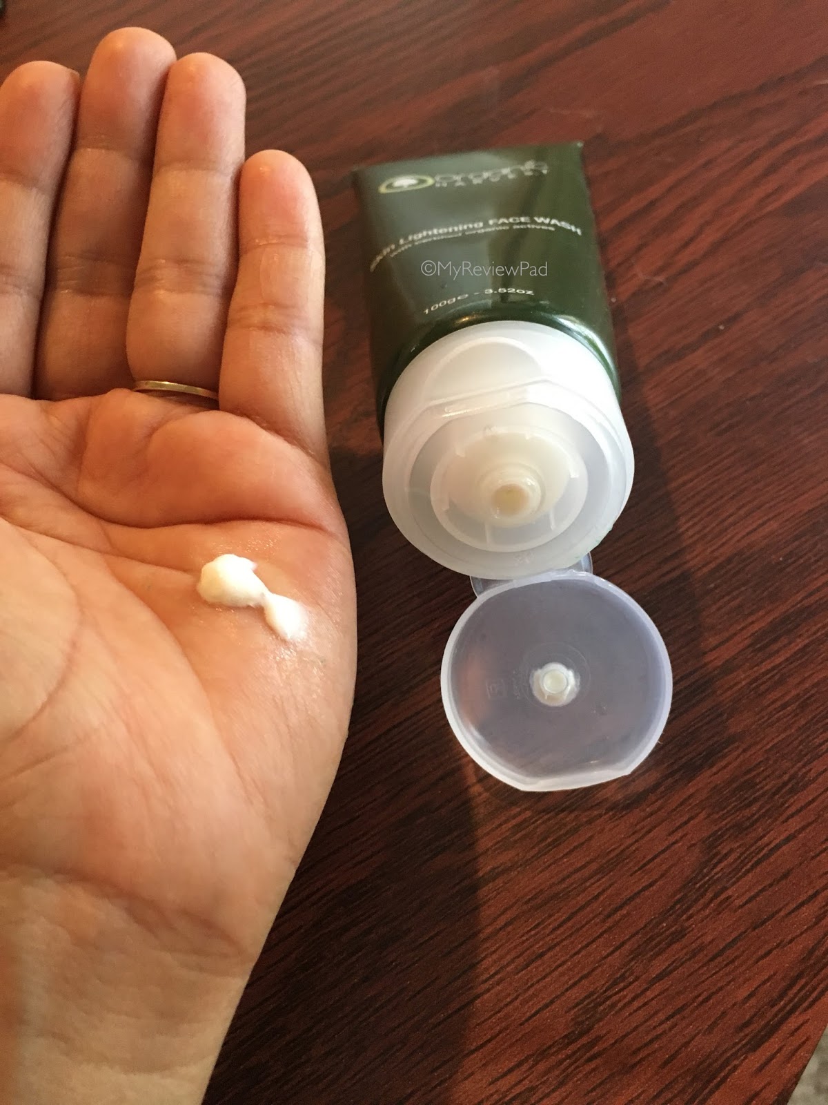 MyReviewPad Review Organic Harvest Face Wash