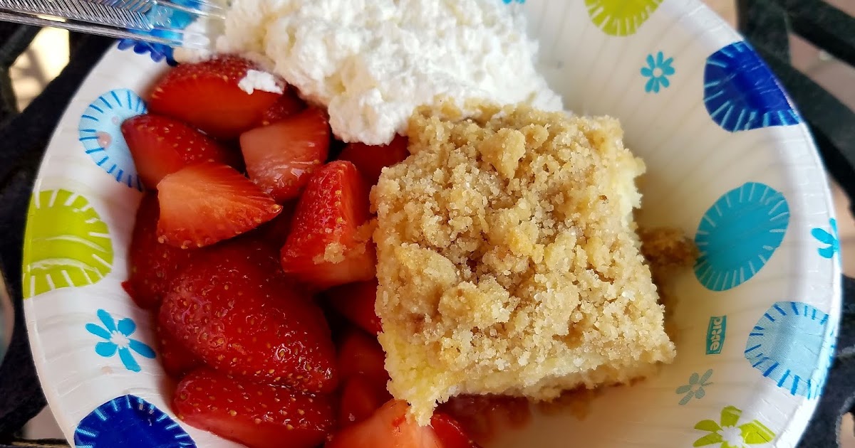 Ali à la mode Strawberry Shortcake {{for a crowd}}