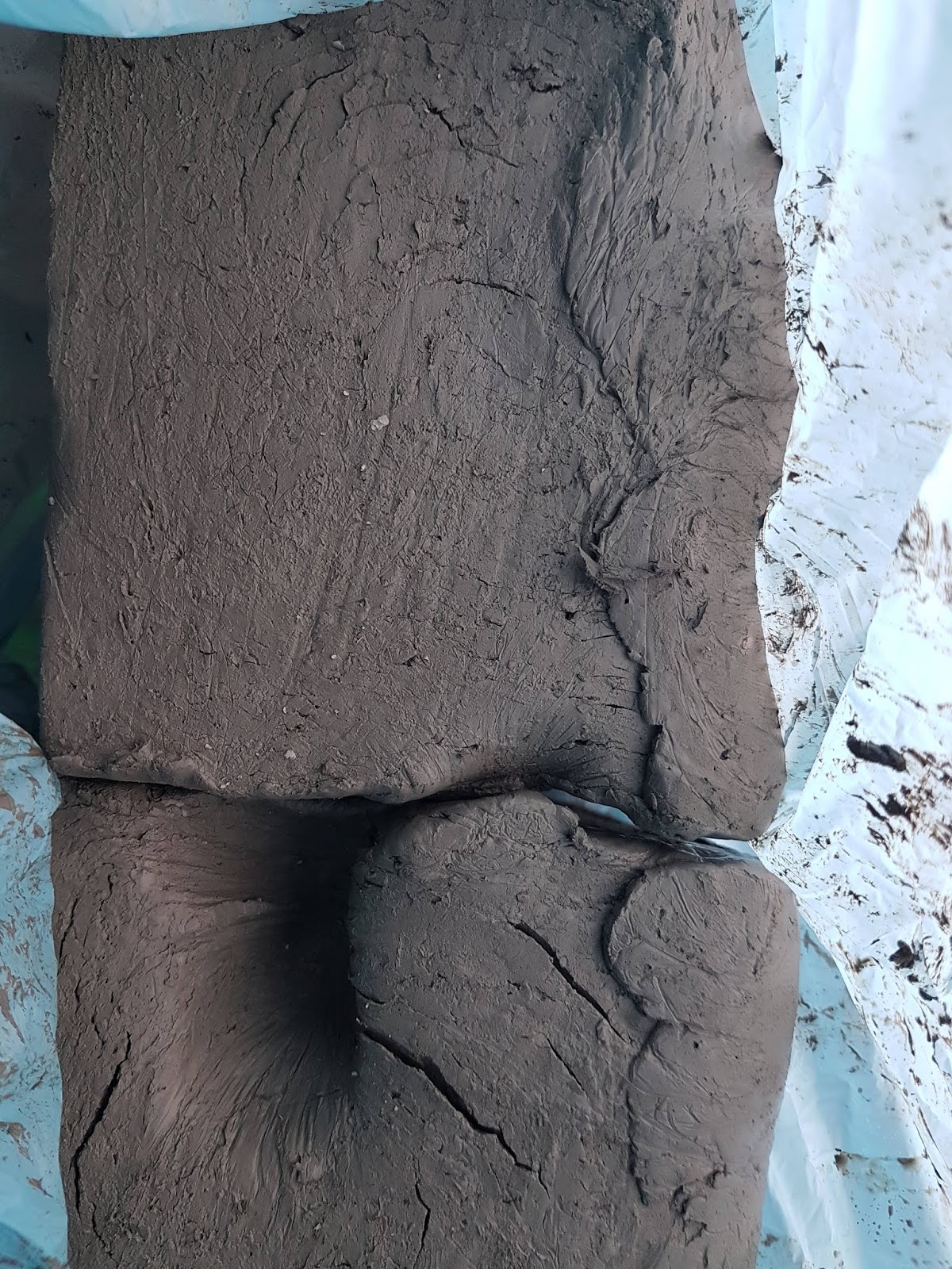 Mako Natural Resources SRL Romania EU Clay supplier