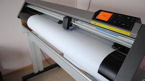 Cutting Stiker Cepat I Cutting Stiker satuan I Cuttung Stiker Bisa Ditunggu I CUTTING STIKER 24 JAM I CUTTING STIKER JAKARTA TIMUR