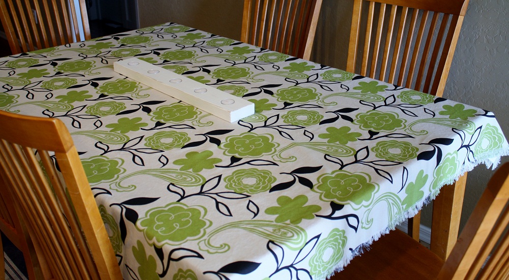 A Simple Fringed Tablecloth Tutorial