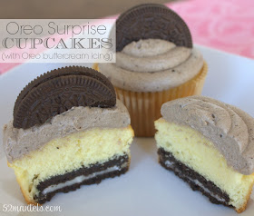 52 Mantels: Oreo Surprise Cupcakes with Oreo Buttercream Icing
