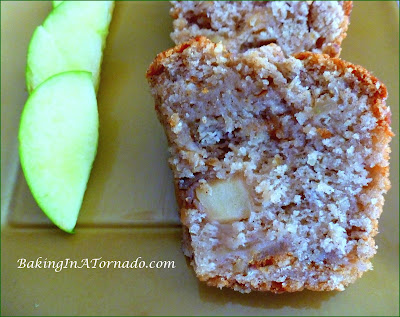 Apple Pie Bread: apples, walnuts, caramel, cinnamon, all the flavors of an apple pie in an easy quick bread | Recipe developed by www.BakingInATornado,com | #recipe #apples #bread