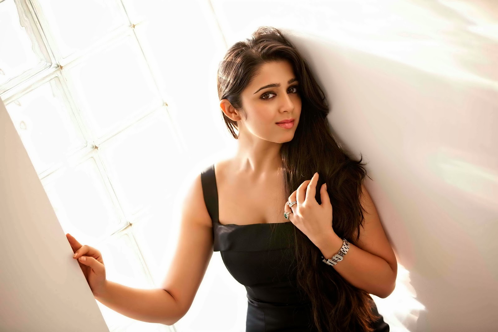 Charmi-021.jpg