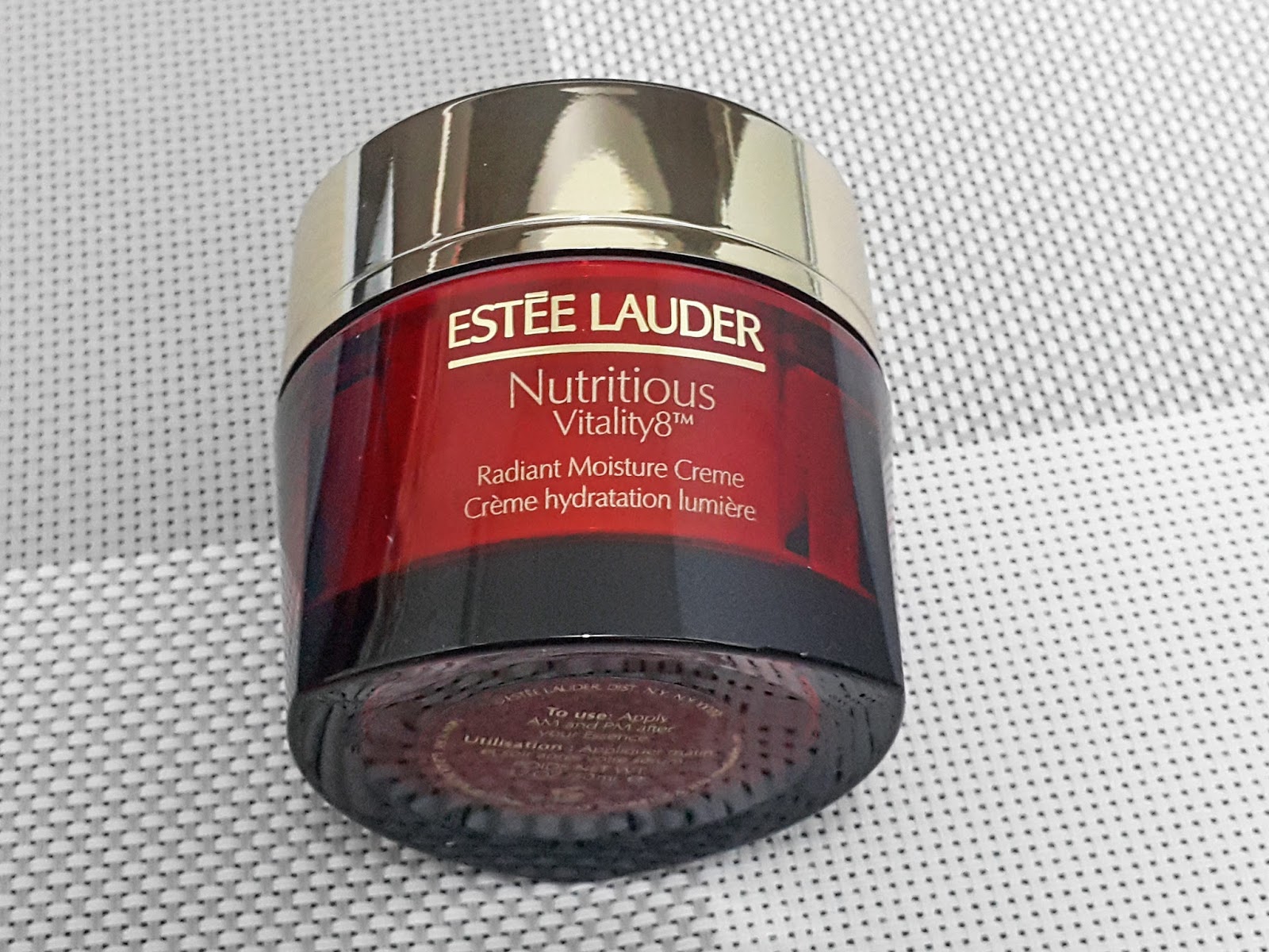Nutritious Super-Pomegranate Radiant Energy Lotion Intense Moist by Estée Lauder #20