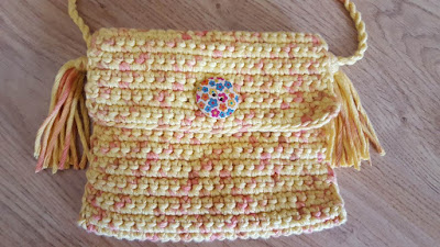 Lined crochet summer purse