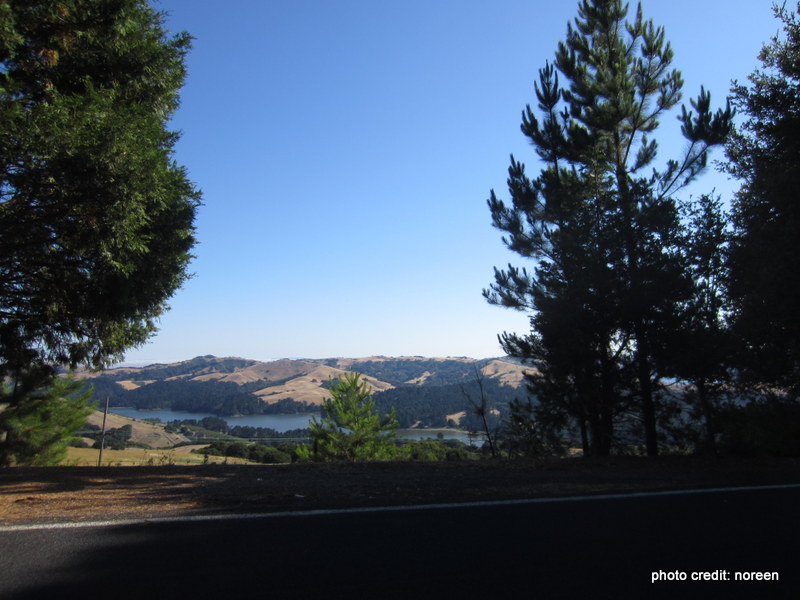 wild women walking tilden jewel lake to wildcat peak