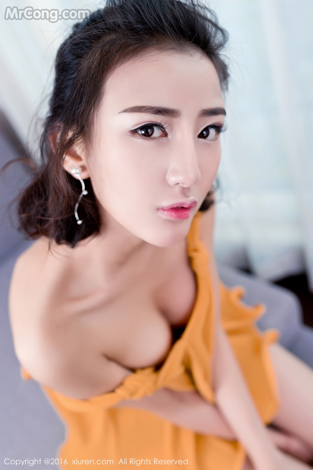 XIUREN No.590: Model Mei Ge (梅哥) (53 photos)