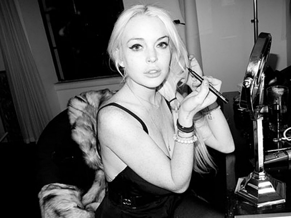 Fashionminded Lindsay Lohan Flaunts Cleavage For Sexy Terry Richardson Photo Shoot