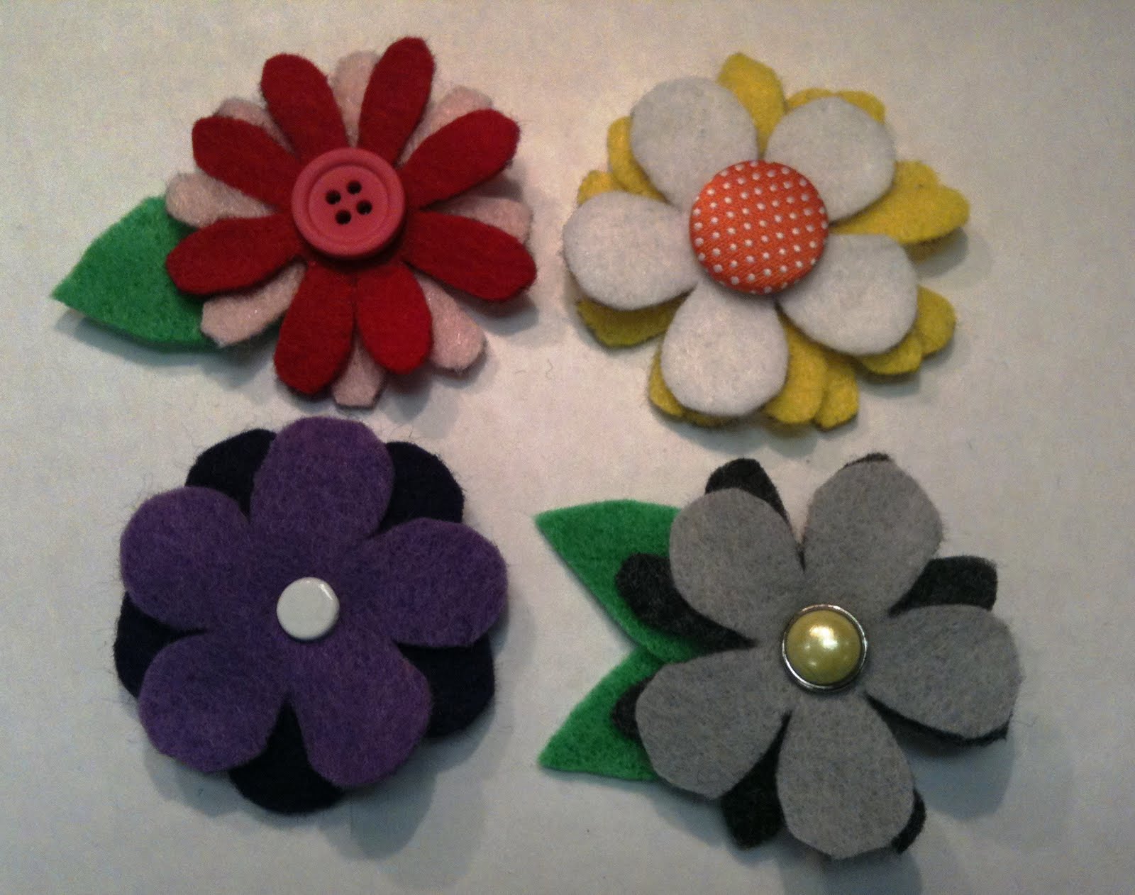 Paper Zone inspire.design.create: Pretty Felt Flower Pins!