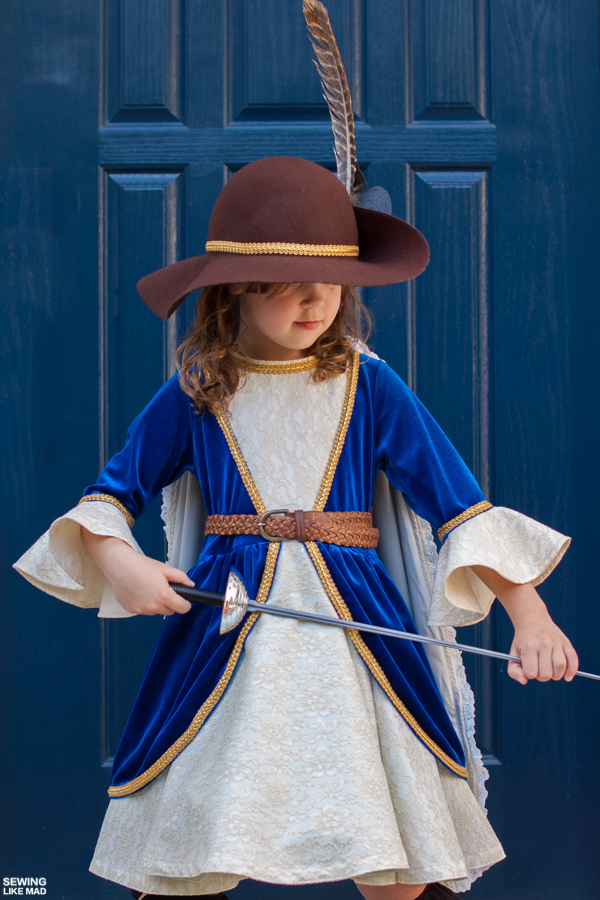 Sewing Like Mad Halloween 2015 Girl Musketeer.