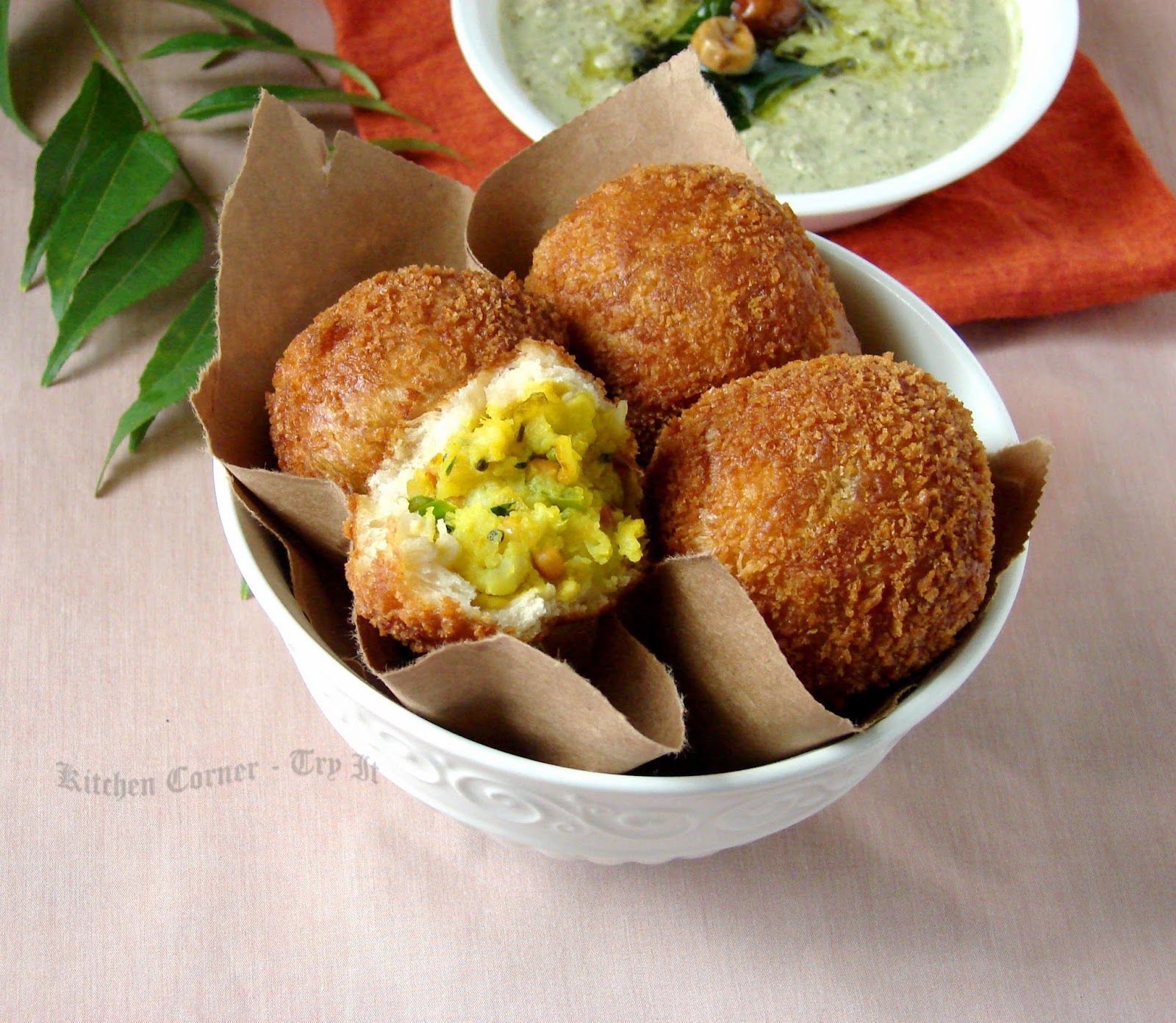 Bread Bonda/ Fried Bread Balls with Potato Filling