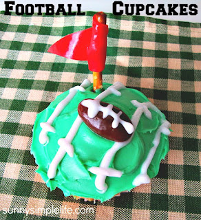 Superbowl cupcakes