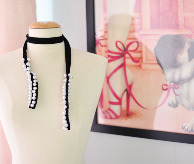 DIY pearl velvet ribbon choker necklace