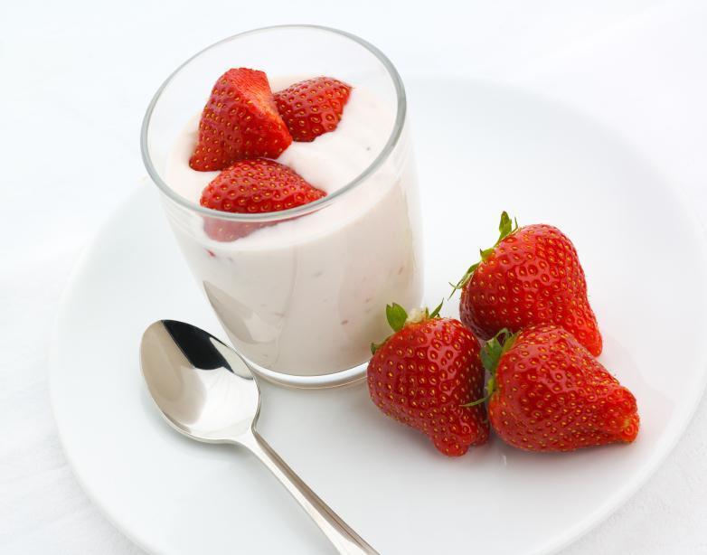 YOGURT ALLE FRAGOLE CUCINA BOLLENTE
