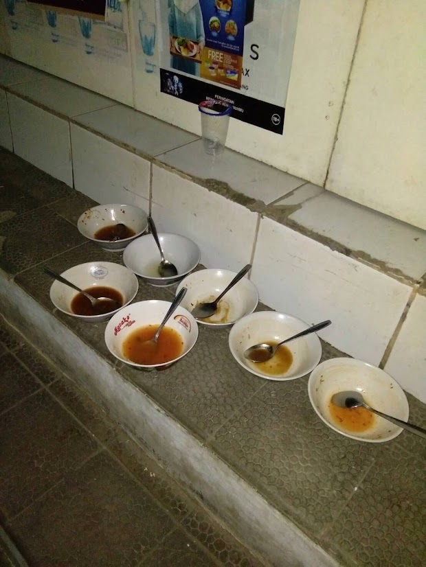 Karena Bahagia Nggak Perlu Mahal Karena Bahagia Nggak Perlu Mahal