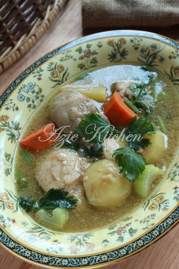 Sup Ayam Sedap Dan Mudah  Azie Kitchen