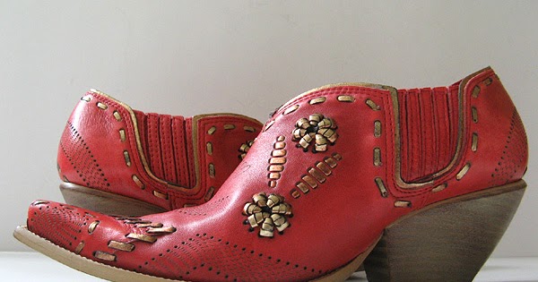 red cowboy boots size 7